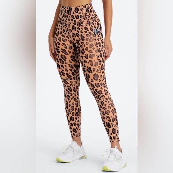 FABLETICS  Oasis PureLux Natural Leopard Leggings SIZE: Small - Picture 2 of 4